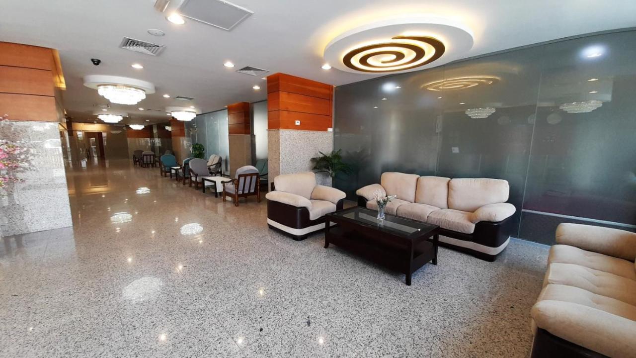 Zodiac Hotel Apartments Fahaheel Kuwait City ภายนอก รูปภาพ