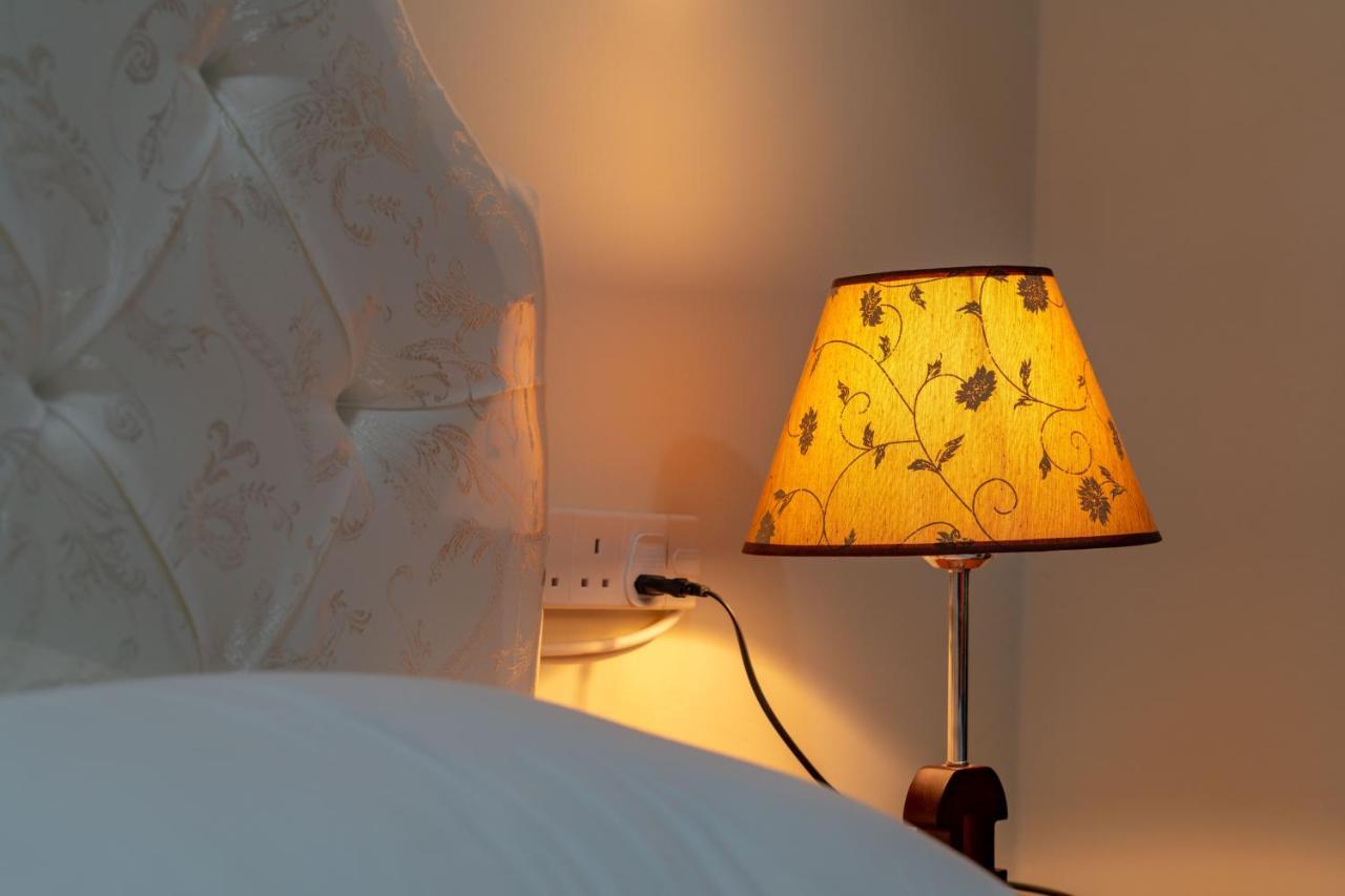 Zodiac Hotel Apartments Fahaheel Kuwait City ภายนอก รูปภาพ
