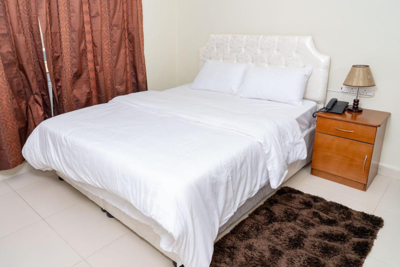 Zodiac Hotel Apartments Fahaheel Kuwait City ภายนอก รูปภาพ