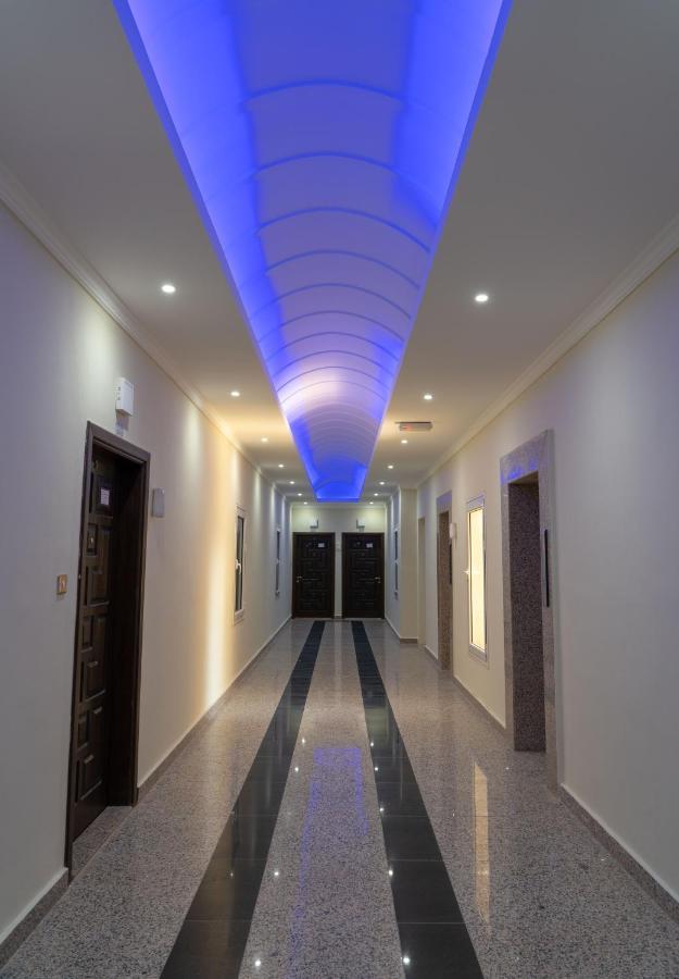 Zodiac Hotel Apartments Fahaheel Kuwait City ภายนอก รูปภาพ