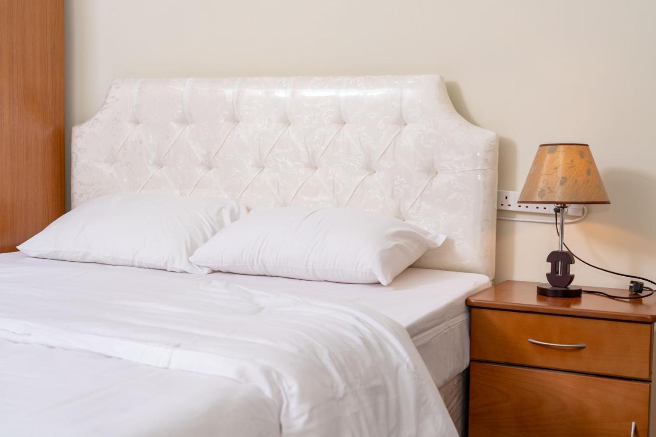 Zodiac Hotel Apartments Fahaheel Kuwait City ภายนอก รูปภาพ
