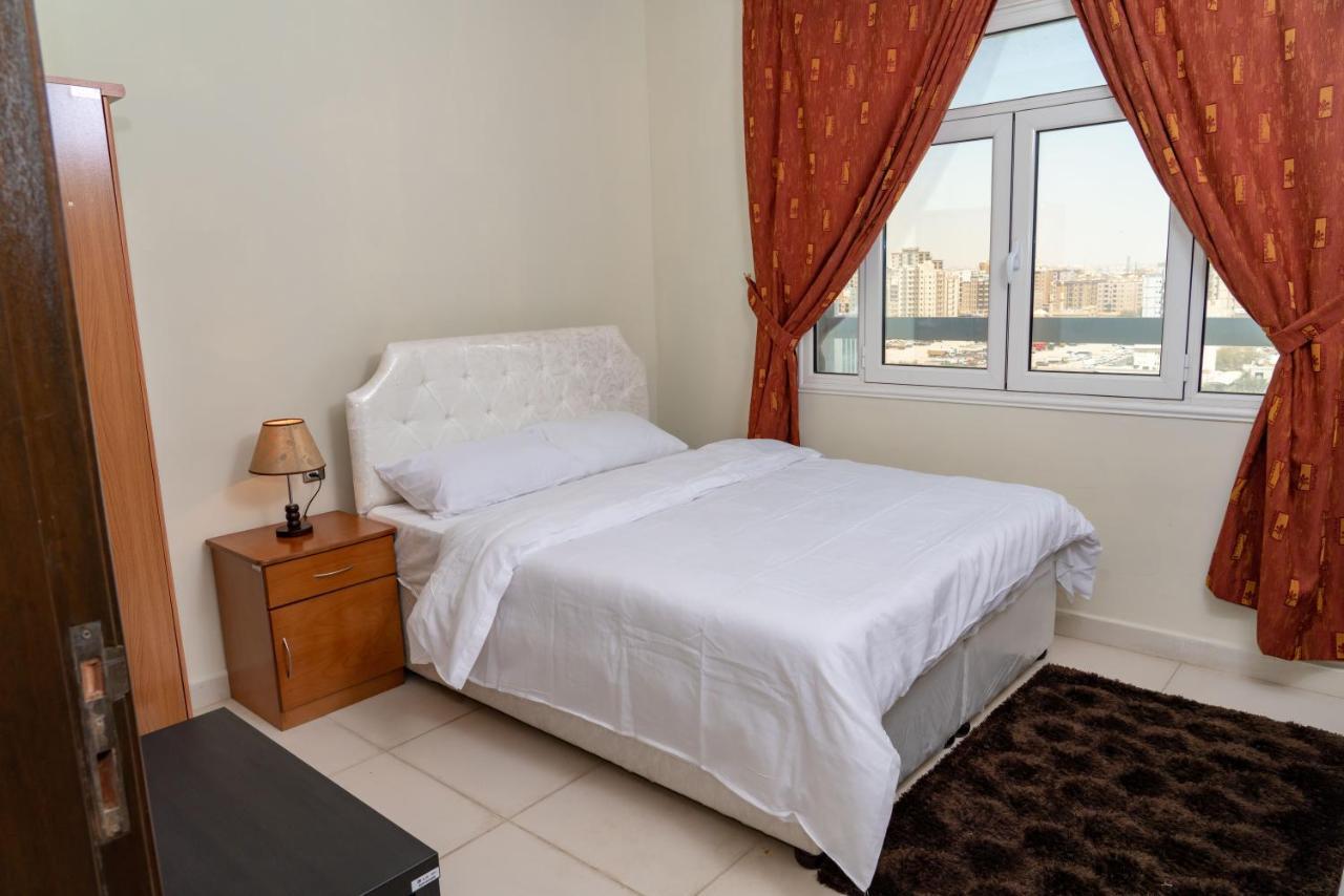 Zodiac Hotel Apartments Fahaheel Kuwait City ภายนอก รูปภาพ
