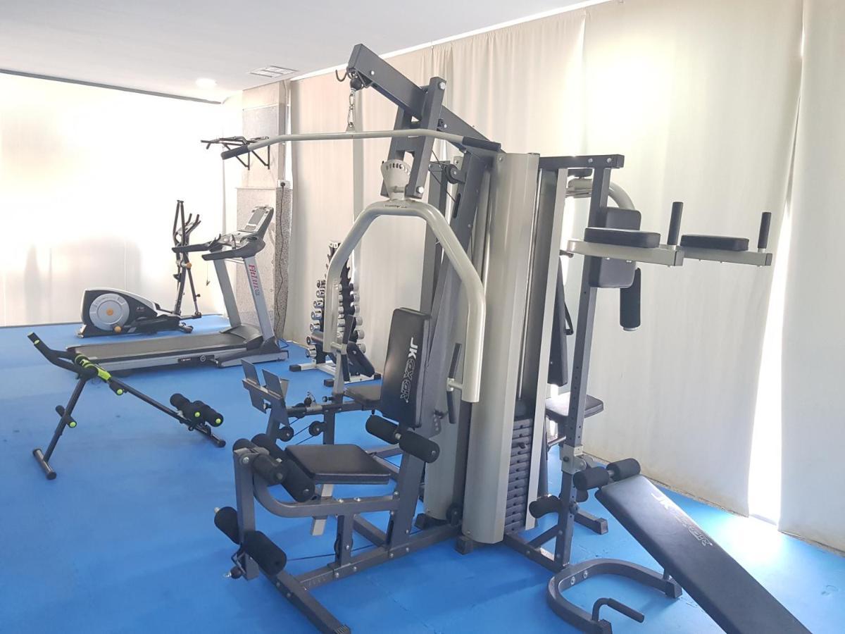 Zodiac Hotel Apartments Fahaheel Kuwait City ภายนอก รูปภาพ